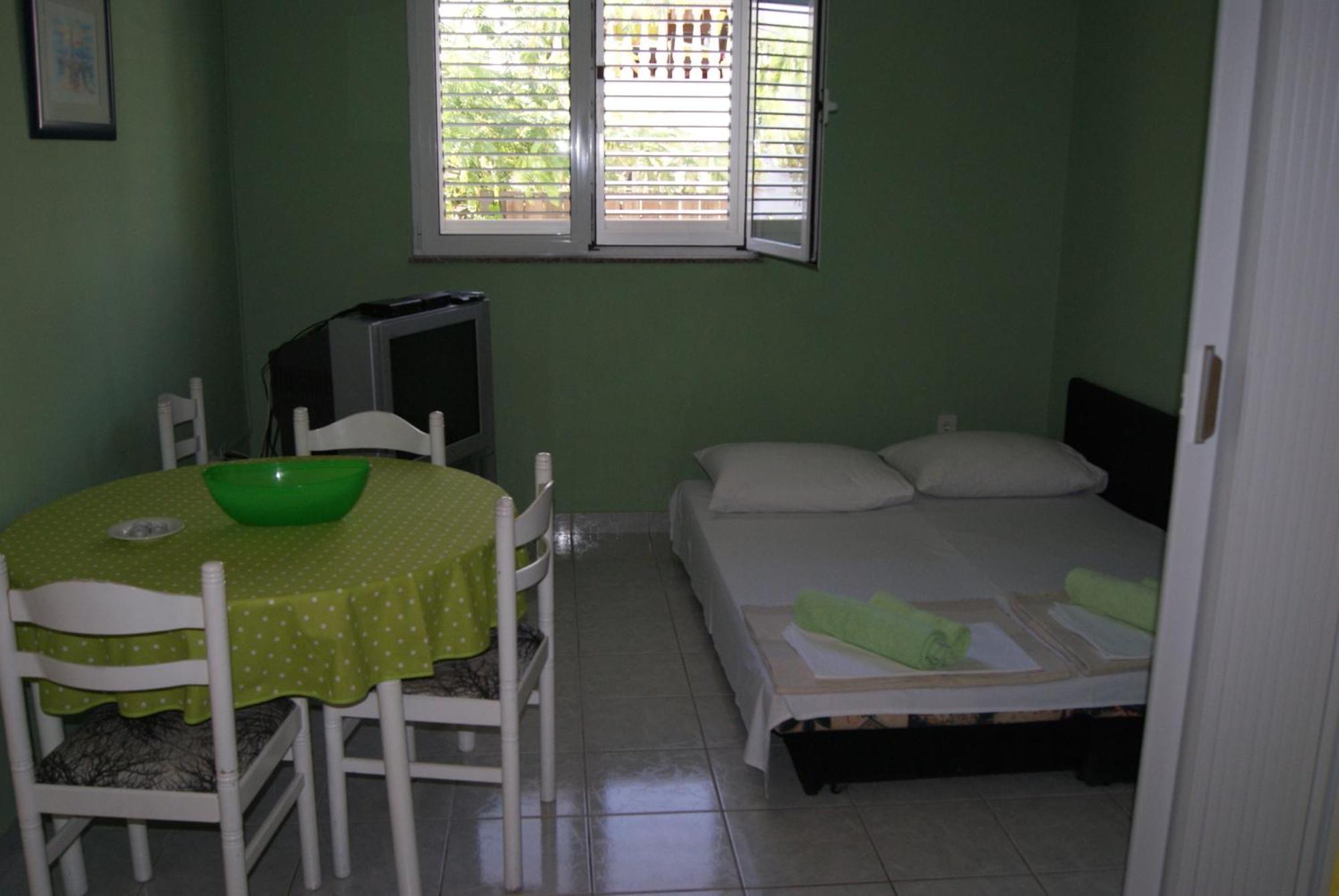 Apartments Marta - Zadar - Near The Sea Room photo